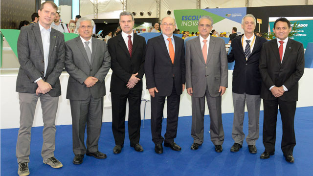 Ministros e presidente do TC visitam Olimpíada do Conhecimento